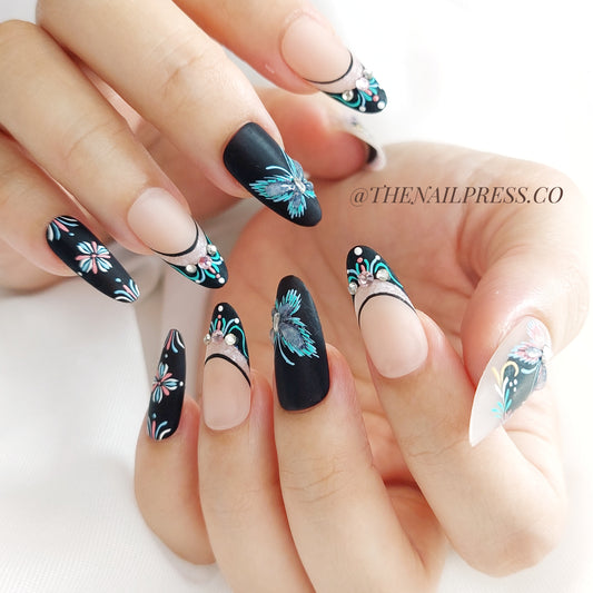 Boho Muse – Medium Oval 24mm