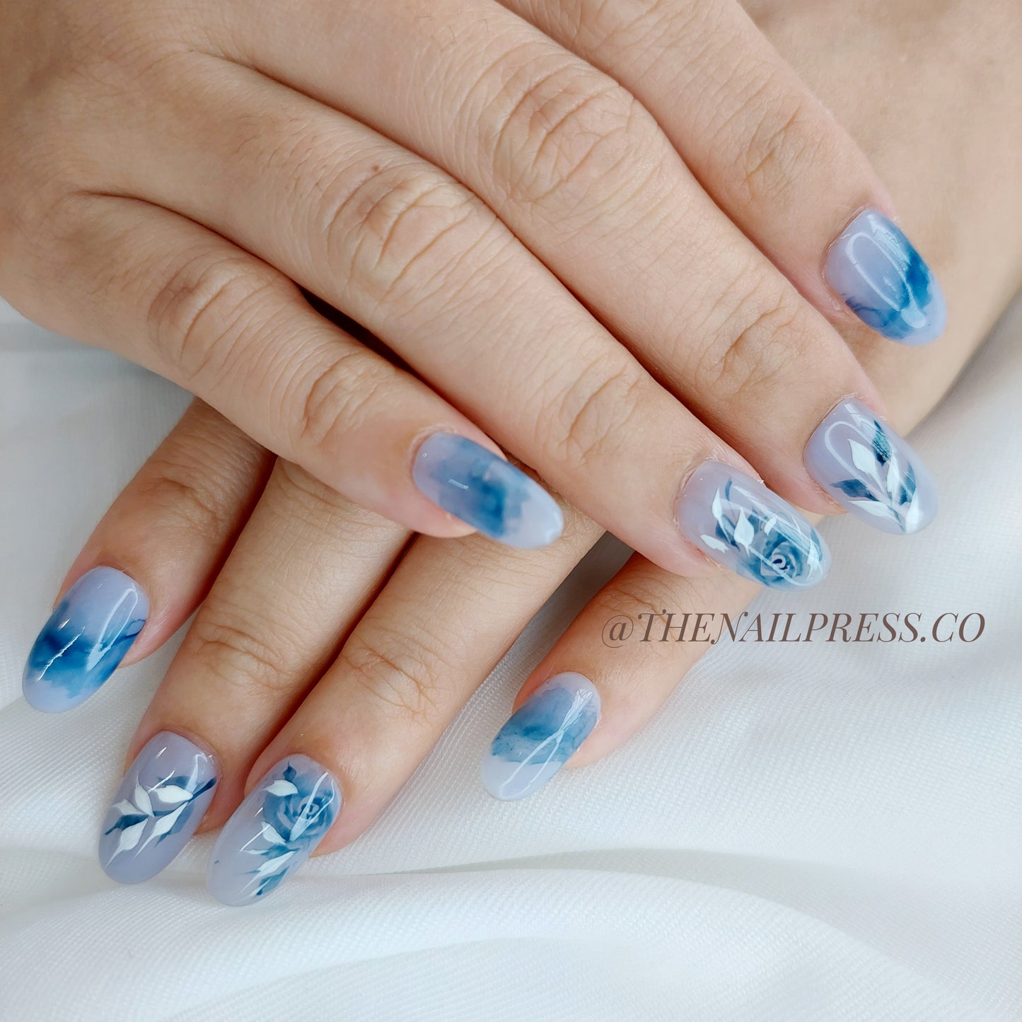 Dreamy Rosewash – Medium Oval Rounded 19mm