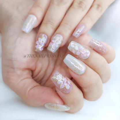 Blushing Aura – Medium Square 19mm