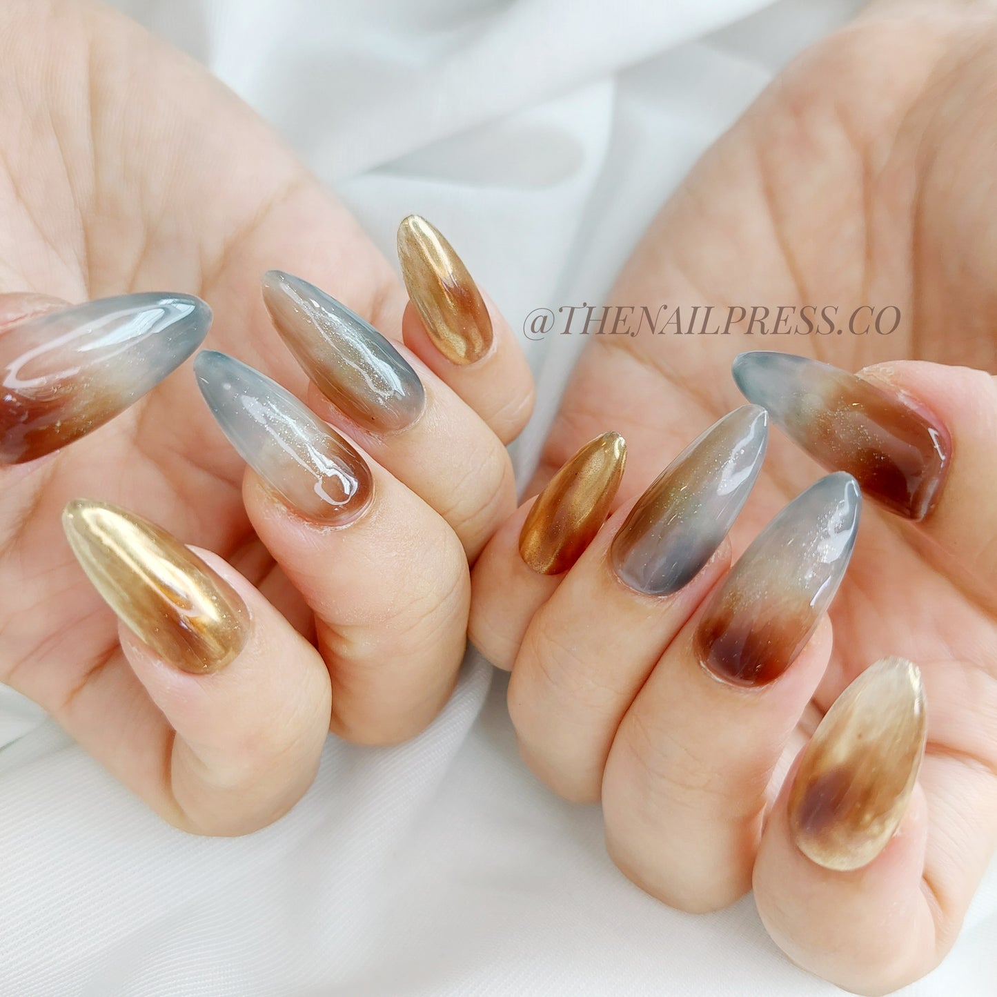 Sunset Marble – Medium Almond 26mm