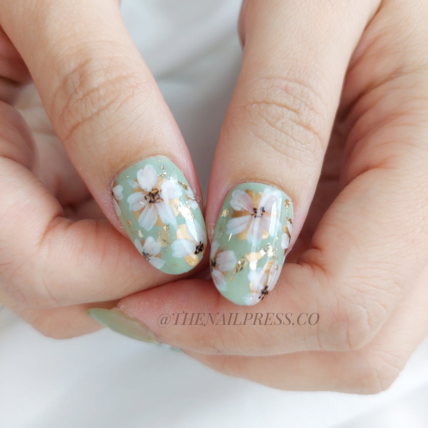 Lush Petal Shine – Medium Oval Rounded 19mm