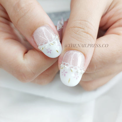 Belle Dentelle – Medium Oval Rounded 19mm