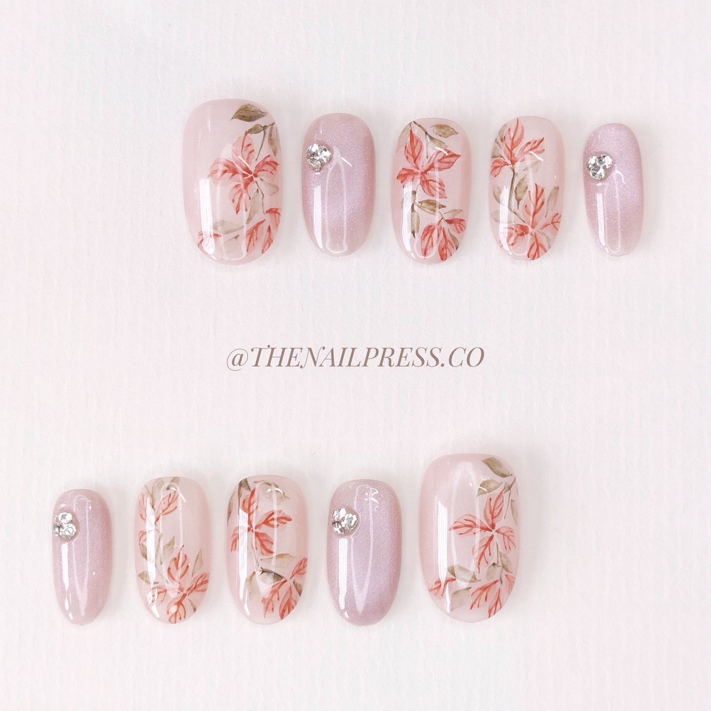 Delicate Flame – Medium Oval Rounded 19mm