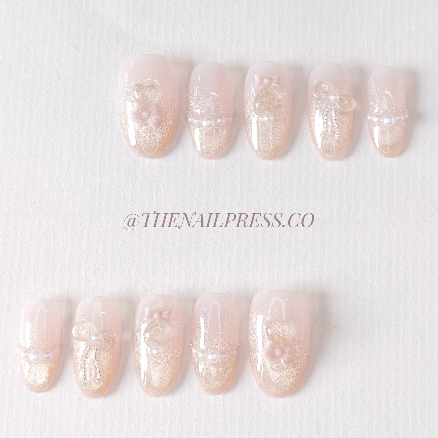 Shimmer Charm – Short Oval 21mm