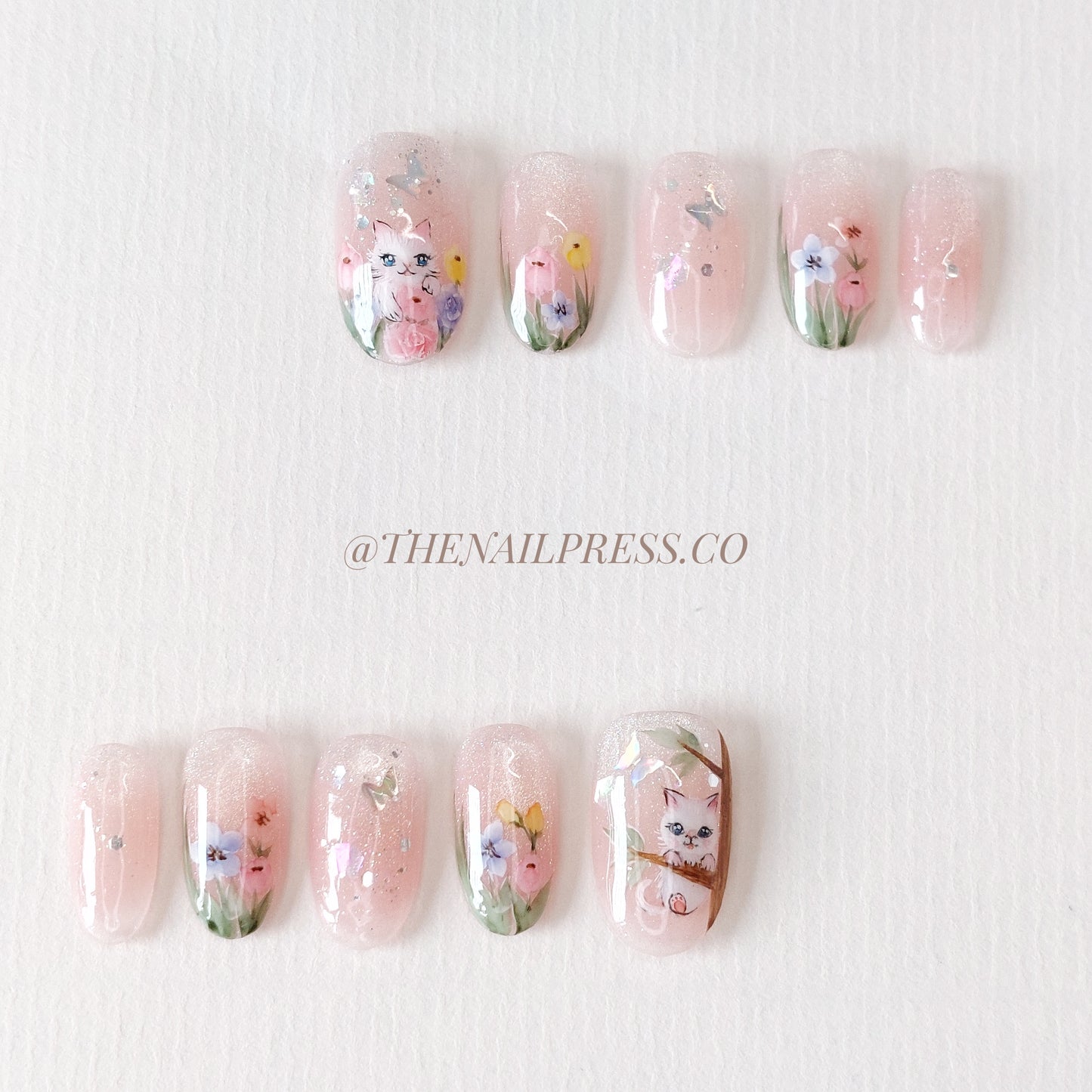 Springtime Whiskers – Medium Oval Rounded 19mm