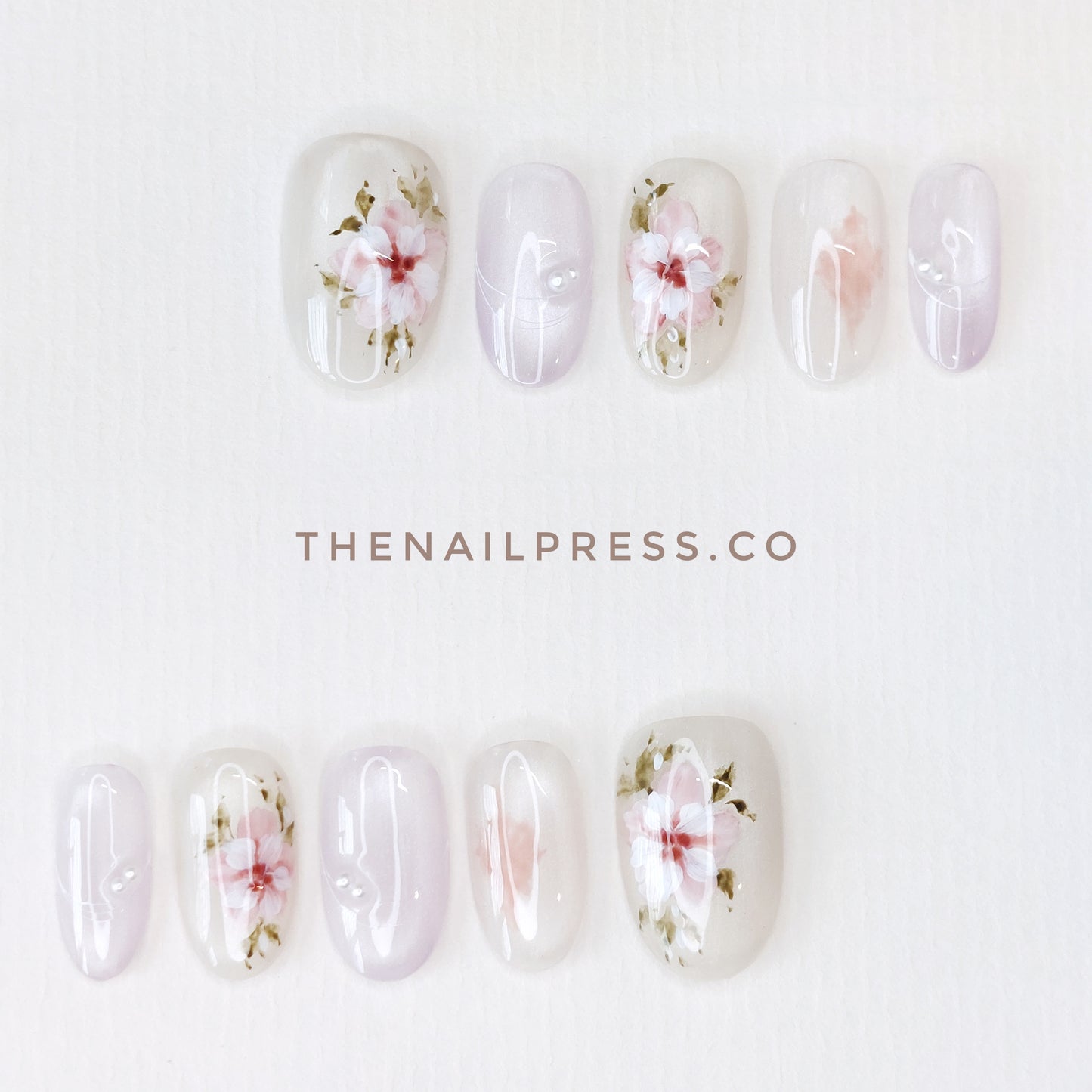 Mistflower – Medium Oval Rounded 19mm