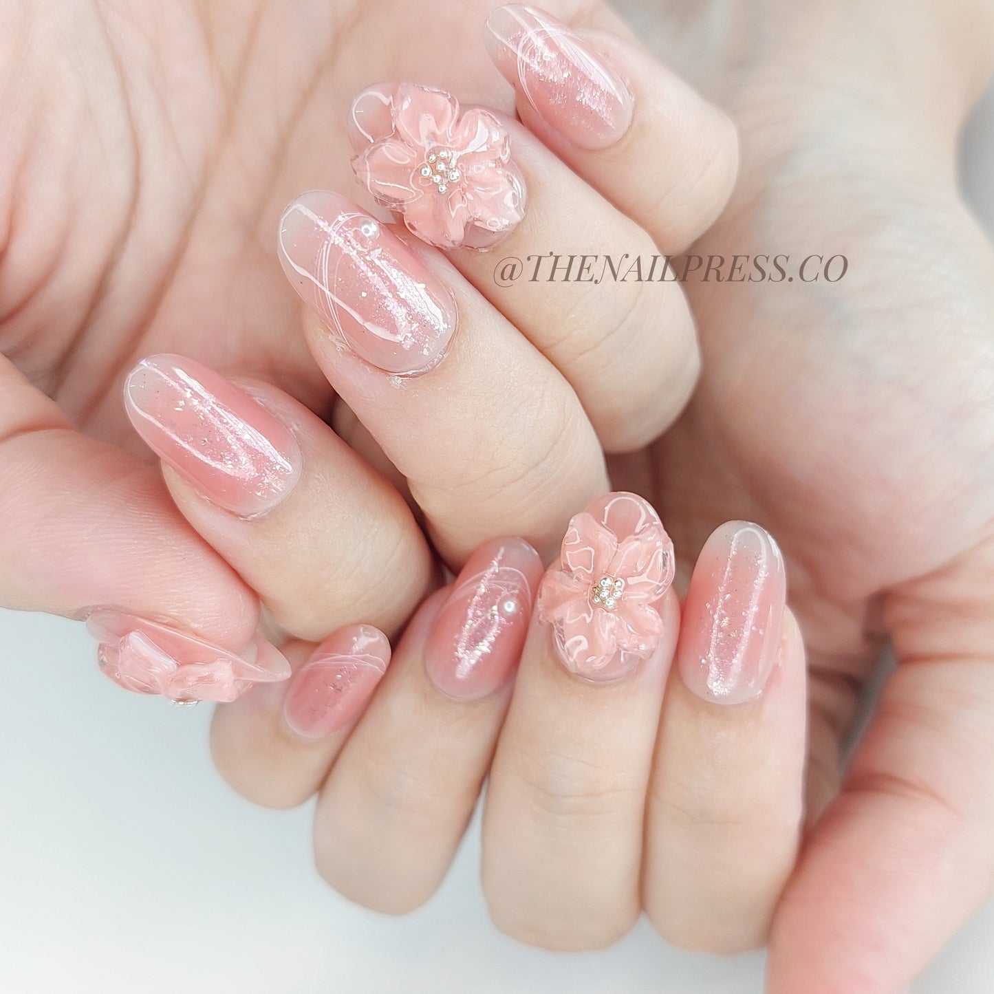 Coral Bloom – Medium Oval Rounded 19mm