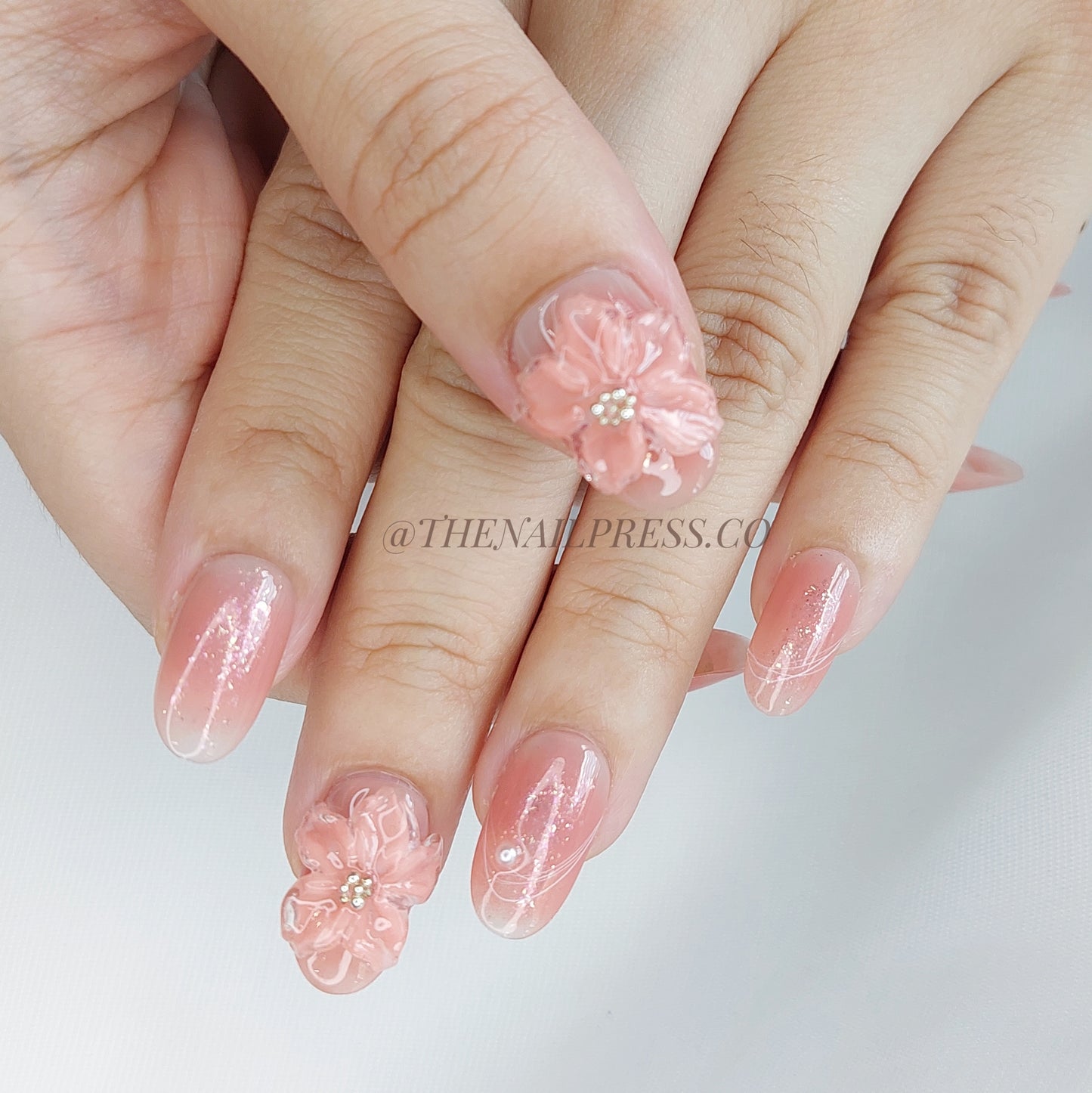 Coral Bloom – Medium Oval Rounded 19mm