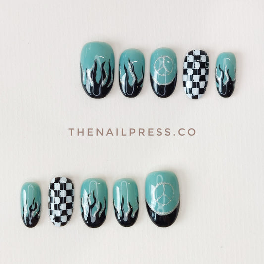 F1 Mercedes – Medium Oval Rounded 19mm