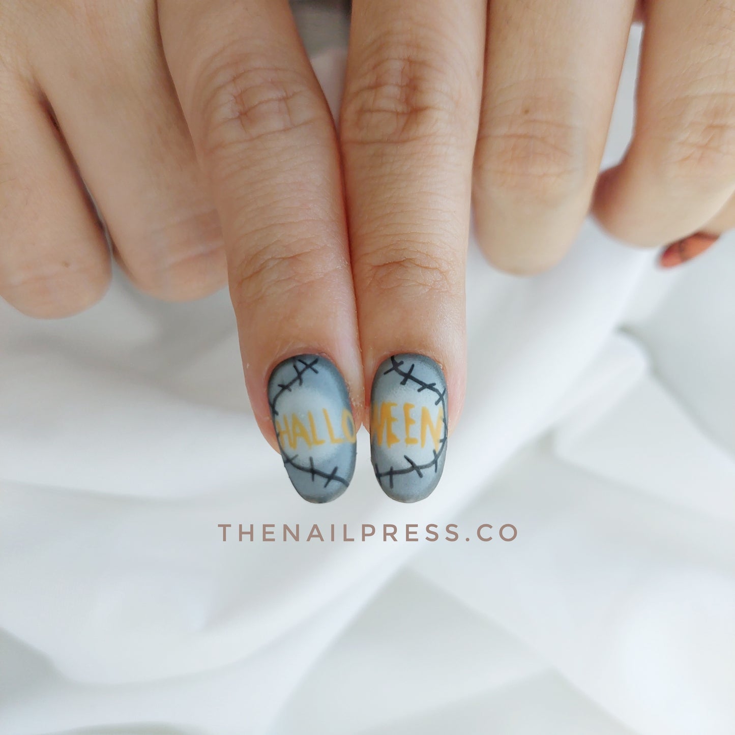 Haunted Hues – Medium Oval Rounded 19mm