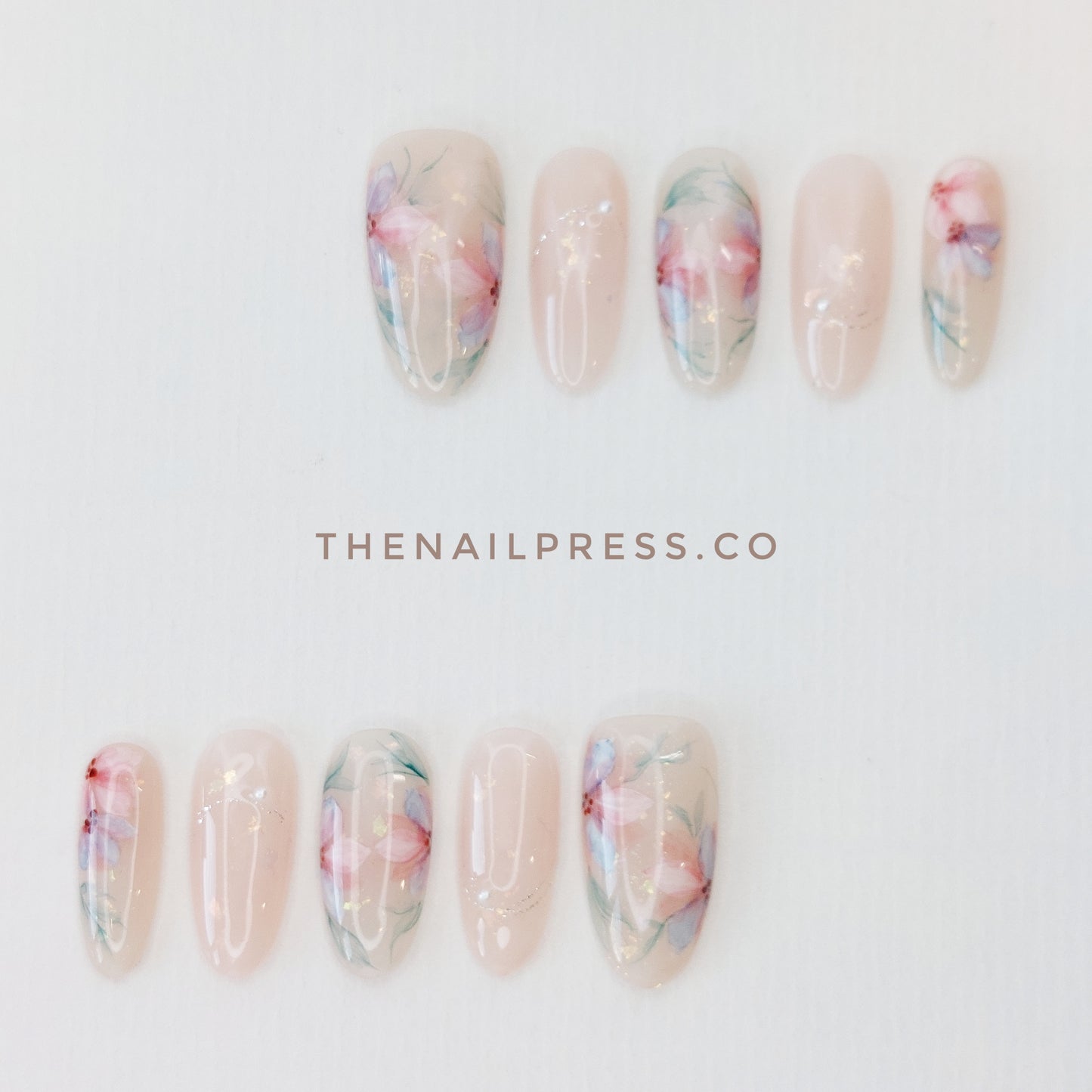 Ethereal Garden – Medium Oval 24mm