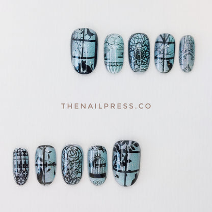 Moonlit Window – Medium Oval Rounded 19mm