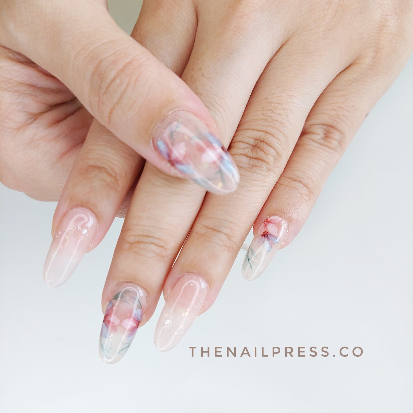 Ethereal Garden – Medium Oval 24mm