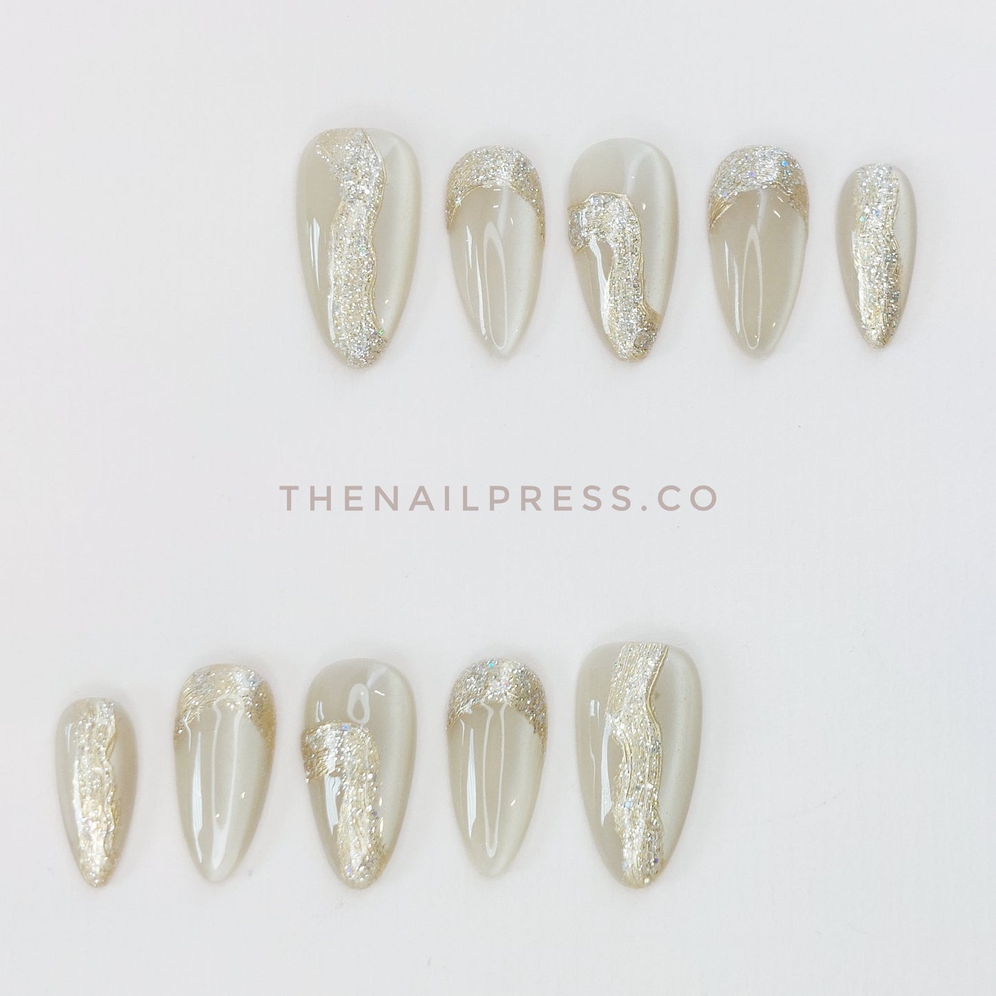 Gold Dust Shimmer – Short Almond 22mm