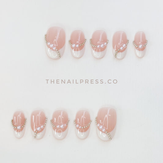 Pearled French – Medium Oval Rounded 19mm