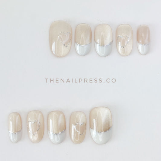 Heartfelt – Medium Oval Rounded 19mm