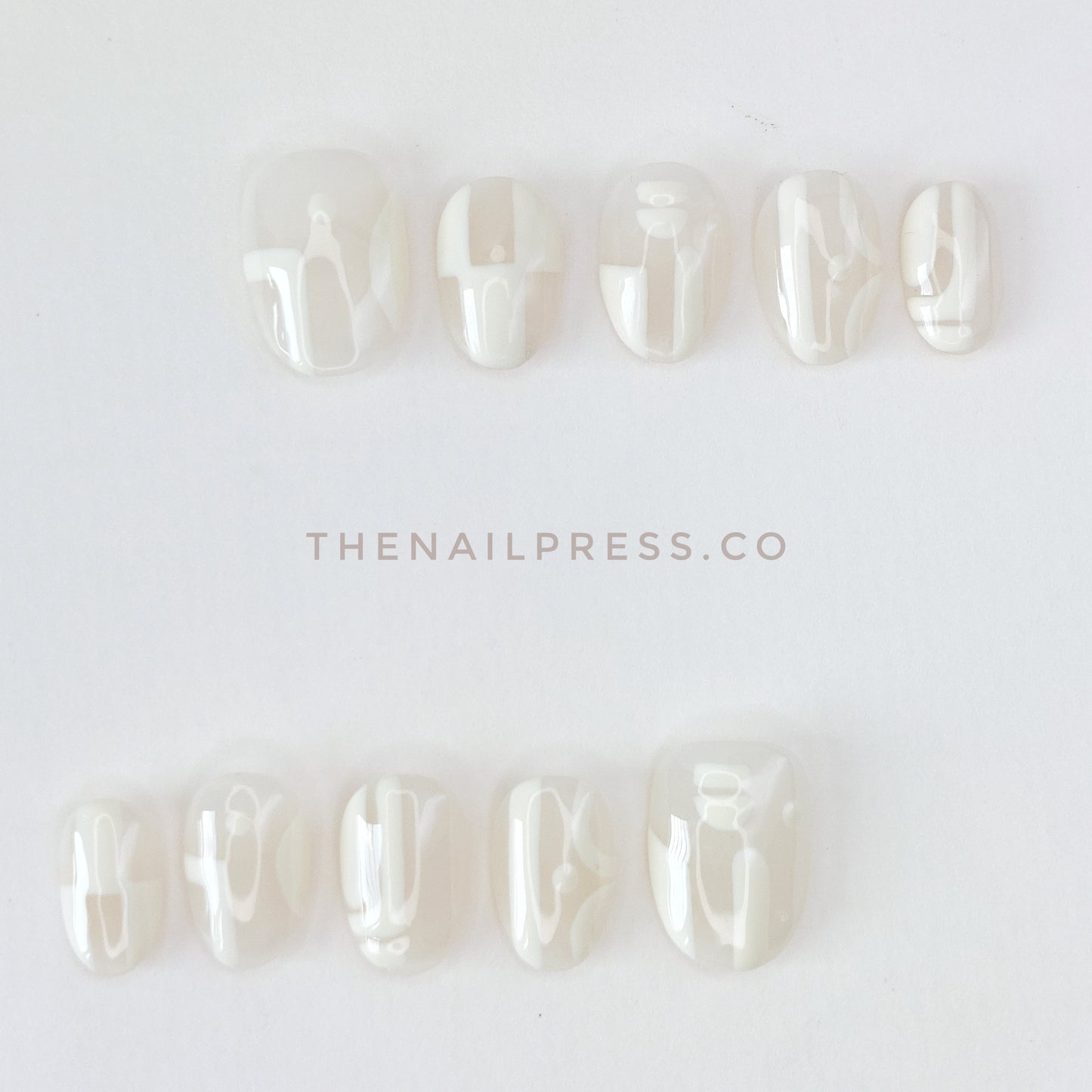 Minimal Muse – Short Square 17mm | Short Rounded 17mm