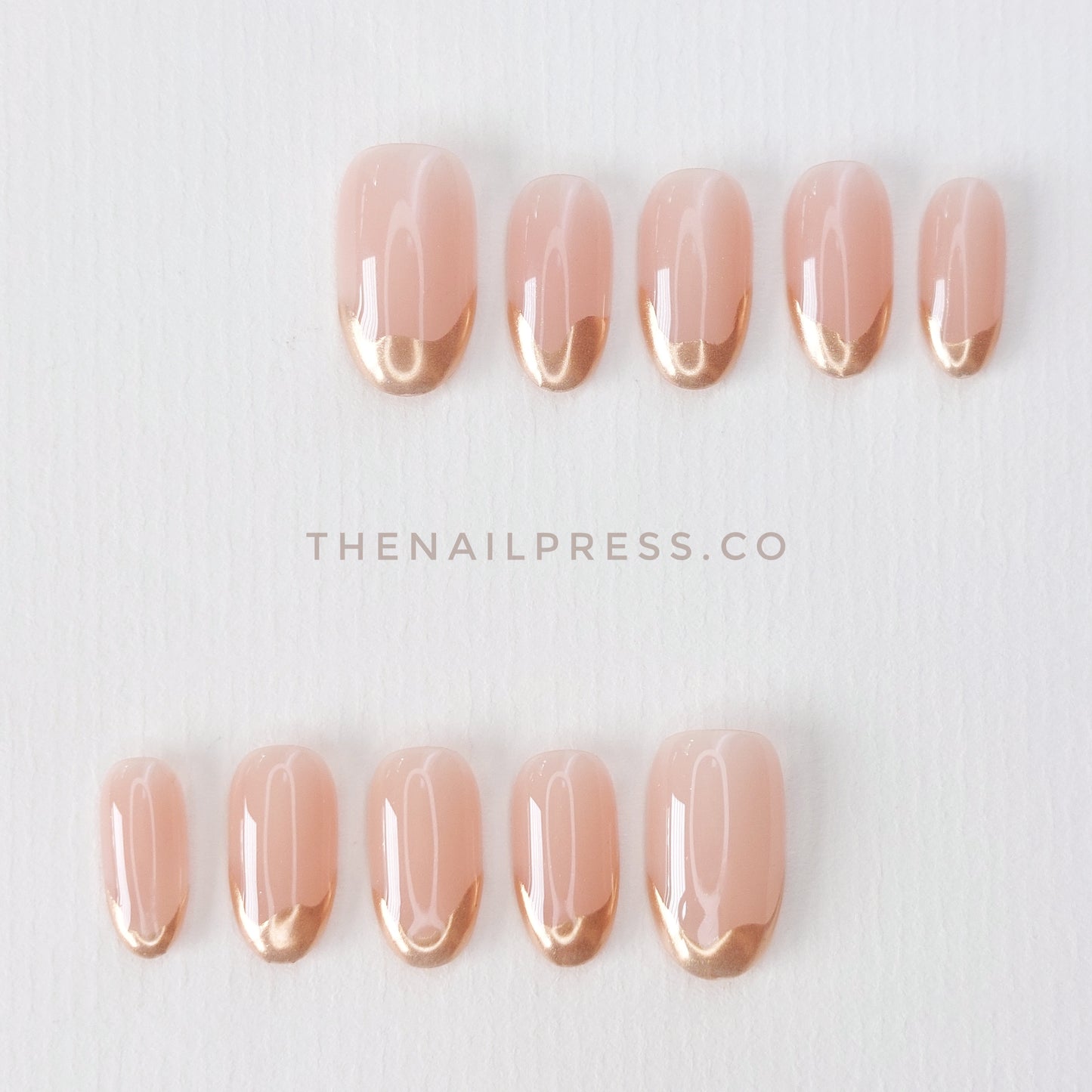 Dipped in Gold – Medium Oval Rounded 19mm