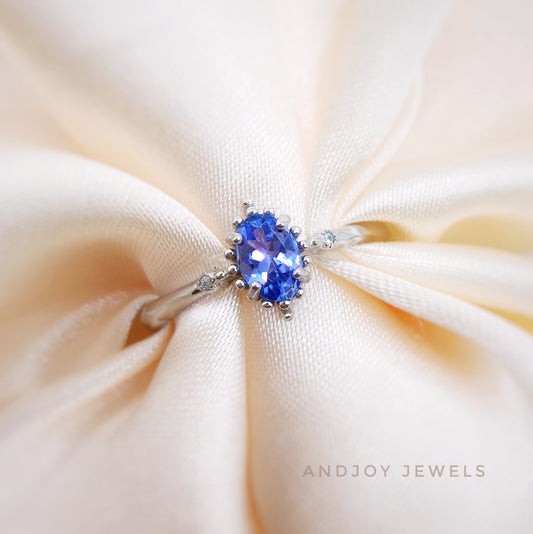 Oval Tanzanite Ring